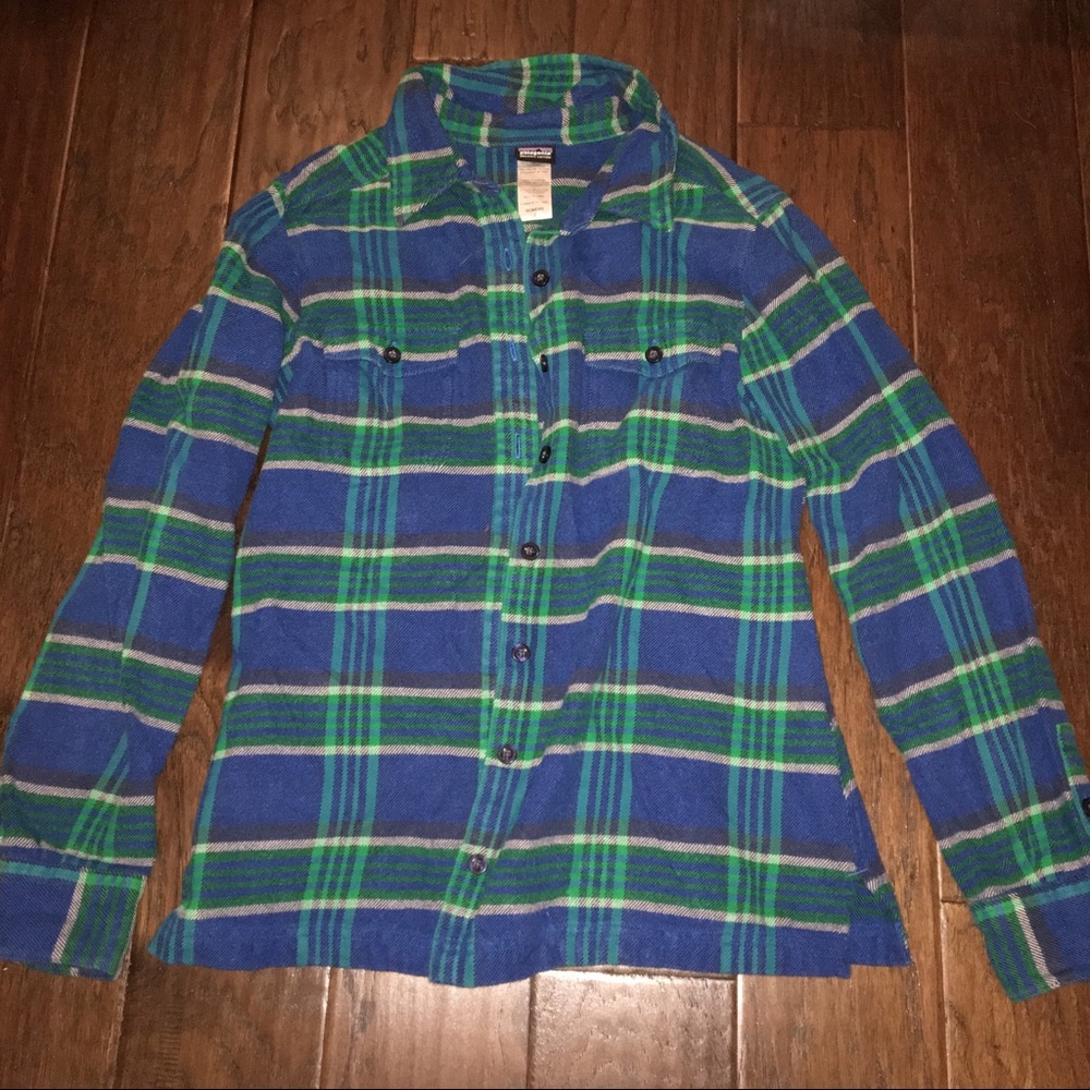 Women’s Patagonia flannel